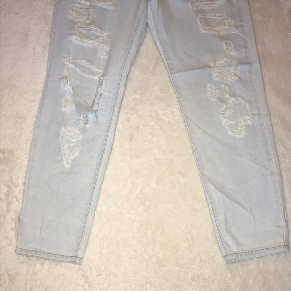 High Rise Distressed Mom Jeans - Picture 4 of 9